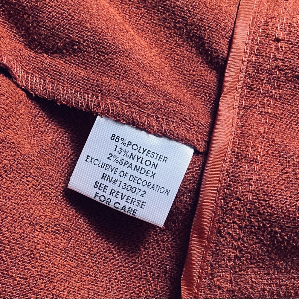 ๐ค Cass Vintage Burnt Orange Jacket with Button Detailing - Picture 16 of 16